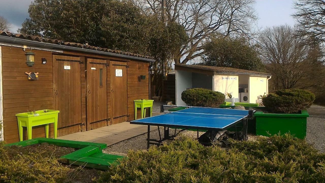 Camping Du Puy Rond Bressuire Exterior photo