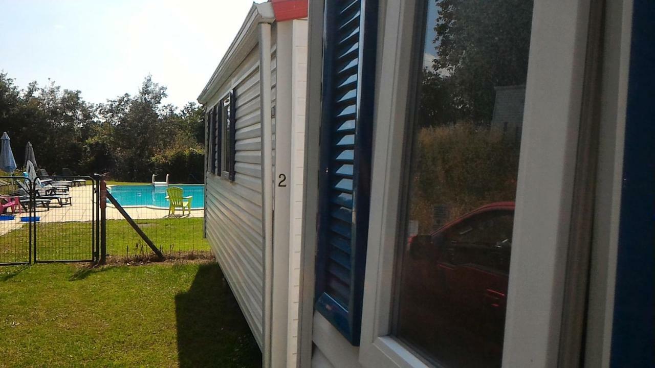 Camping Du Puy Rond Bressuire Exterior photo